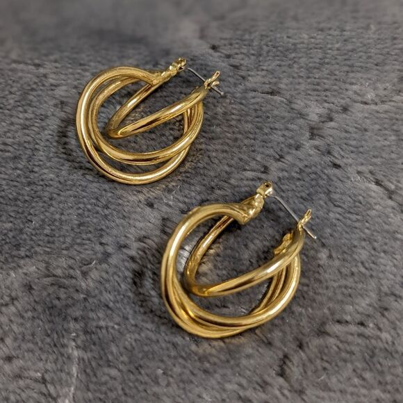 Vintage Goldtone Intertwined Small Hoop Pierced Earrings - Picture 6 of 7
